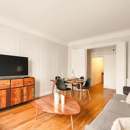 Apartment Louis Bleriot Eiffel Tower
