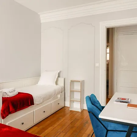 Apartment Louis Bleriot Eiffel Tower